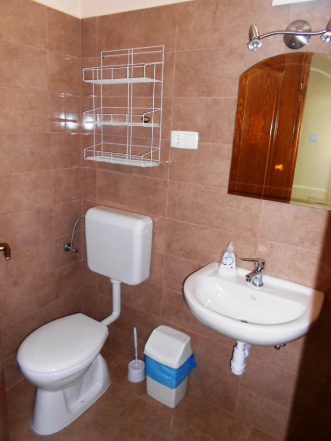 Апартаменты Kurucz Vendeghaz Хайдусобосло Экстерьер фото